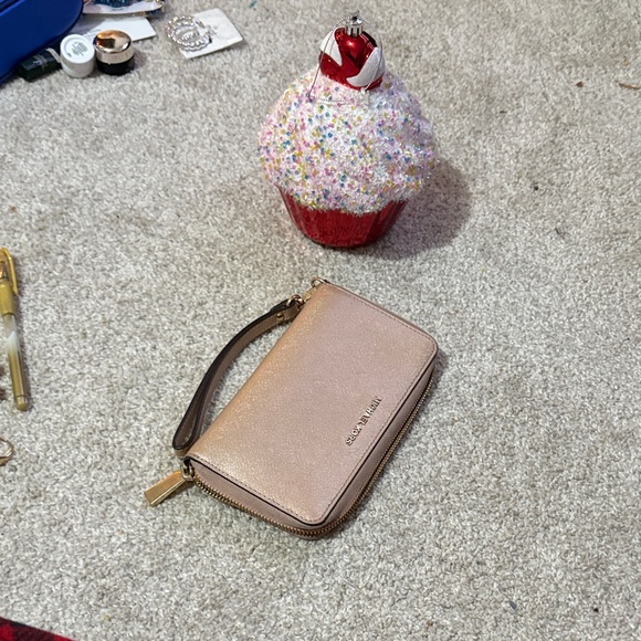 Michael Kors Metallic Gold Wristlet - Picture 13 of 13